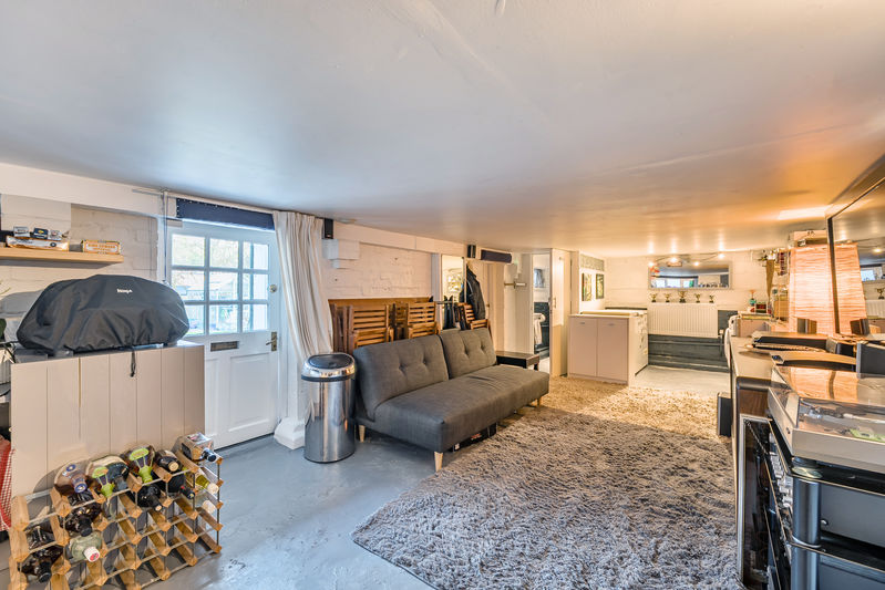 Basement- click for photo gallery